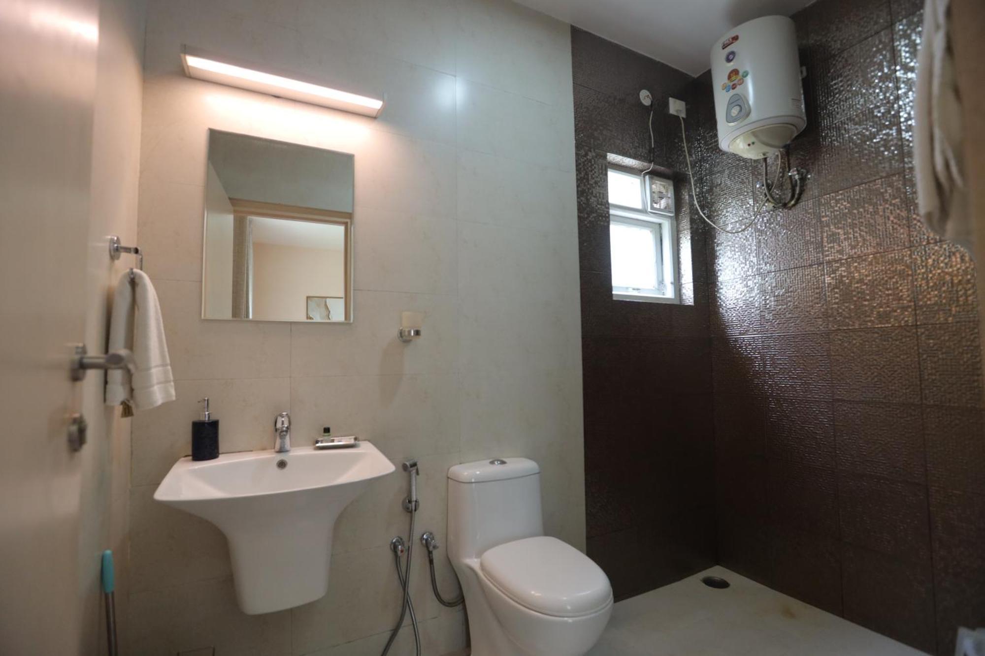 Bhoomi Residence Spacious Three Bedroom Apartment